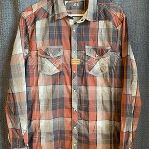 Men’s plaid button down long sleeve